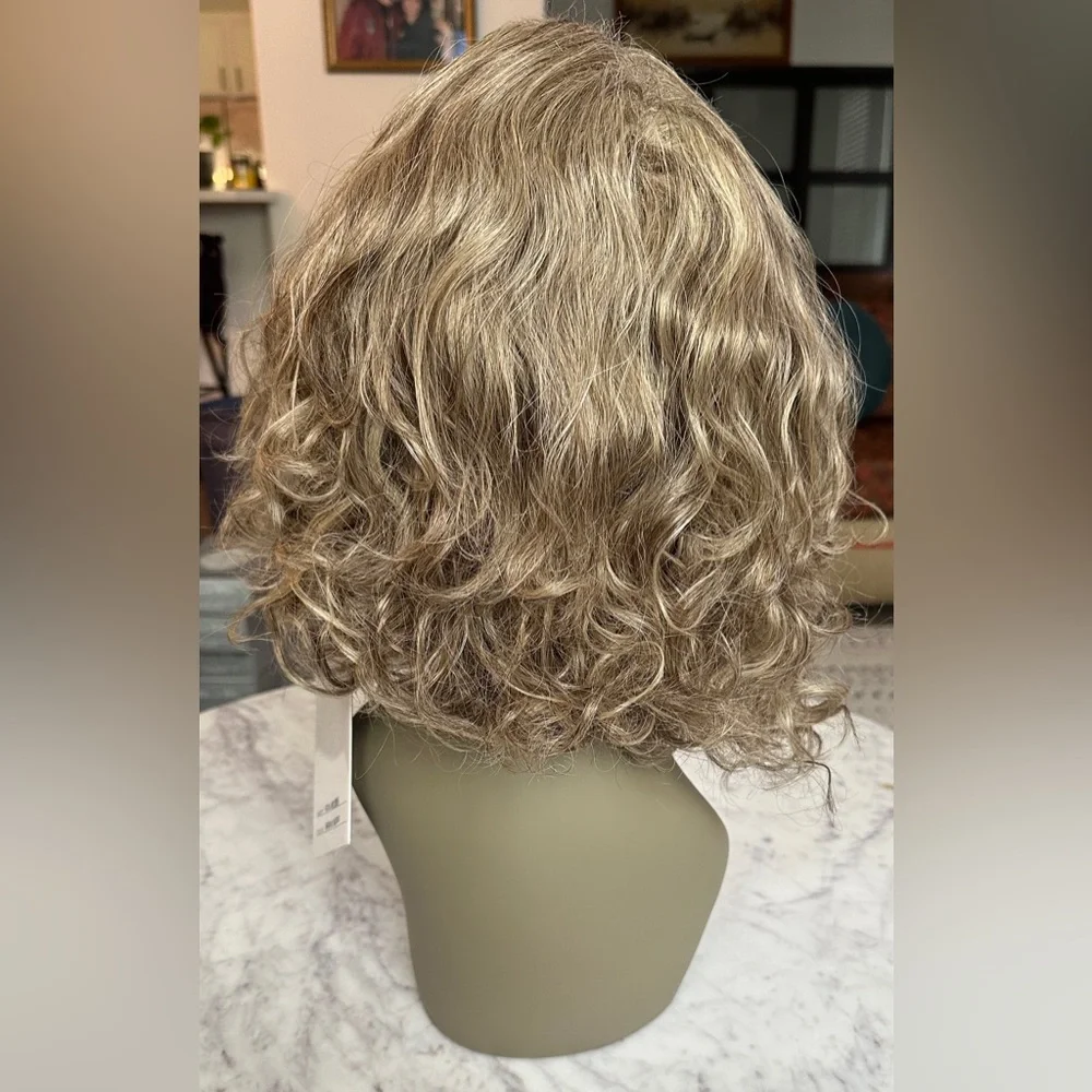Vintage Rene Of Paris Wig‎ #4106 Melissa (BROWN BLOND).